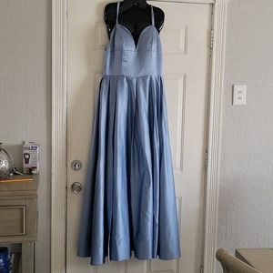 New Light blue dress 👗 size 12